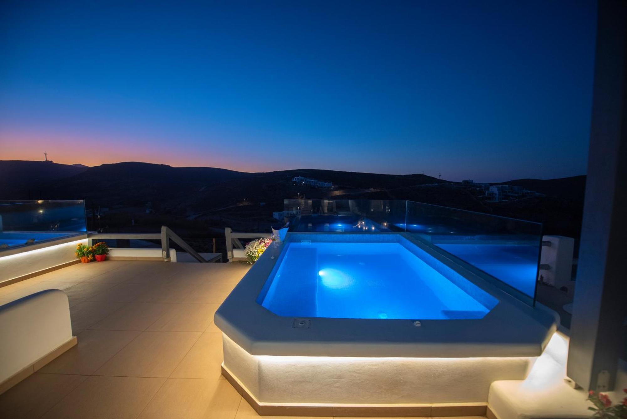 Myrsini'S Luxury Suites Merchia Mykonos Town Ngoại thất bức ảnh