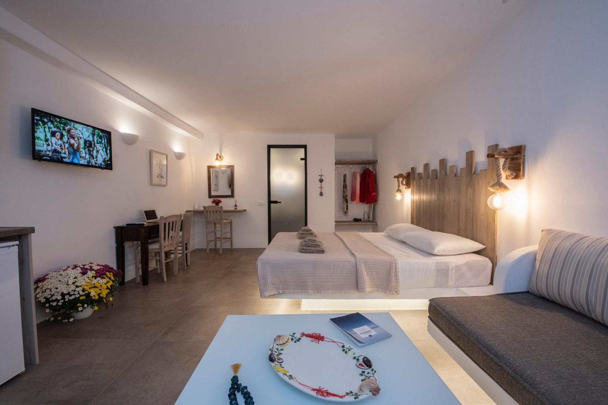 Myrsini'S Luxury Suites Merchia Mykonos Town Ngoại thất bức ảnh