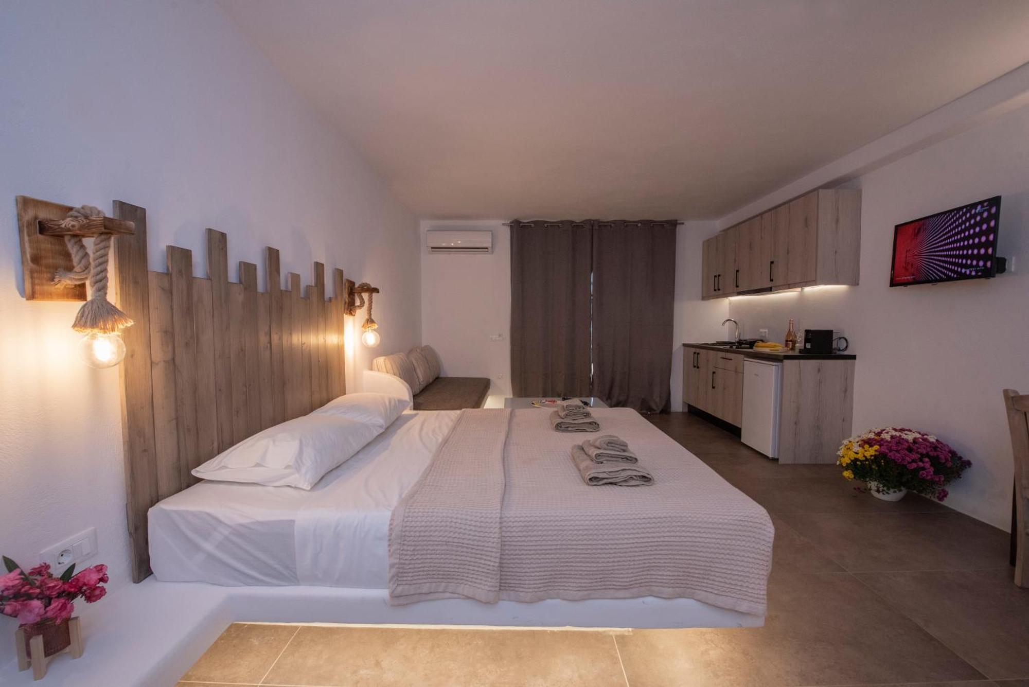 Myrsini'S Luxury Suites Merchia Mykonos Town Ngoại thất bức ảnh
