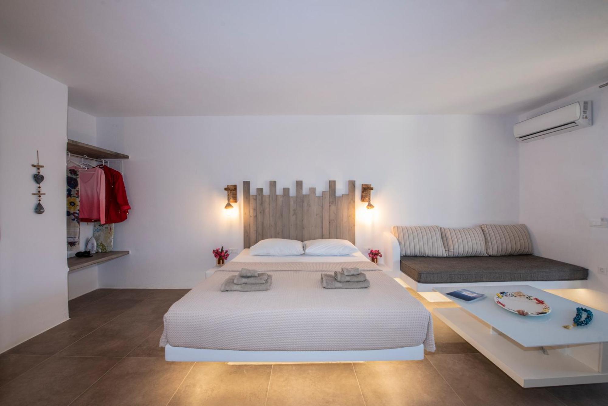 Myrsini'S Luxury Suites Merchia Mykonos Town Ngoại thất bức ảnh